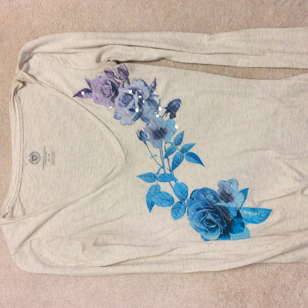 American eagle floral shirt
